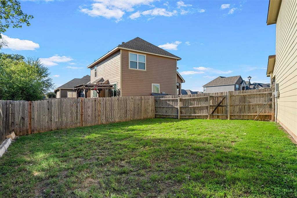 10521 Arabella Lane, Waco, TX 76708 10521 Arabella Lane, Waco, TX 76708