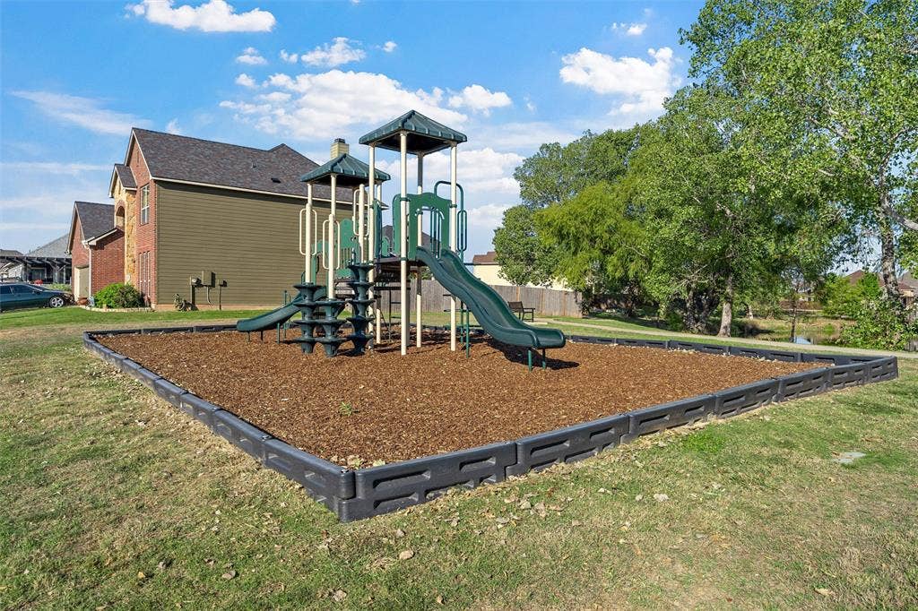 10521 Arabella Lane, Waco, TX 76708 Neighnorhood playground