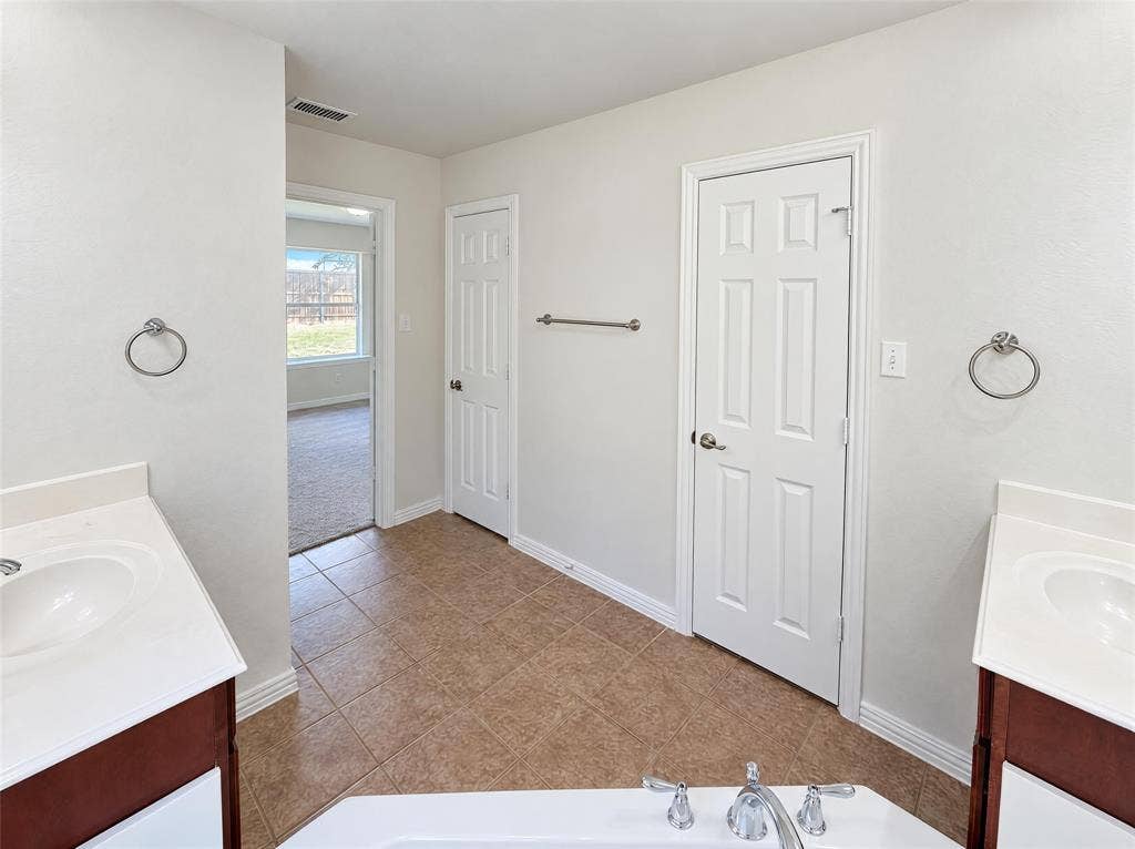 124 Lonesome Dove Lane, Forney, TX 75126 124 Lonesome Dove Lane, Forney, TX 75126