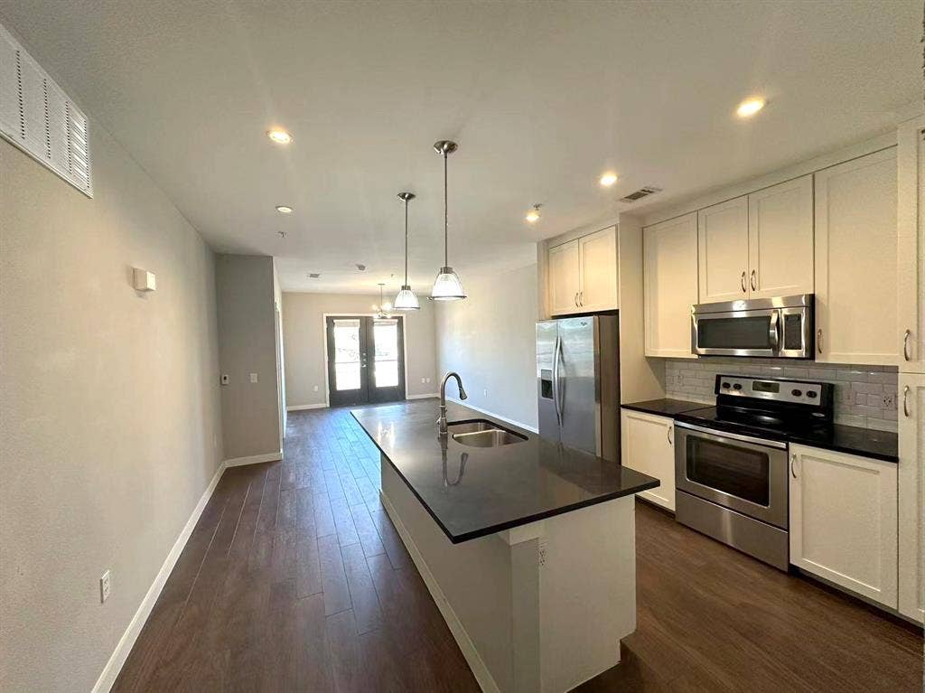 5609 Smu Boulevard, #305, Dallas, TX 75206 5609 Smu Boulevard, #305, Dallas, TX 75206