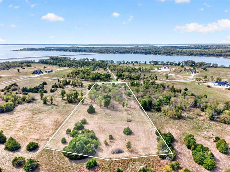 Property photo for 191 Lago Vista Drive, East Tawakoni, TX