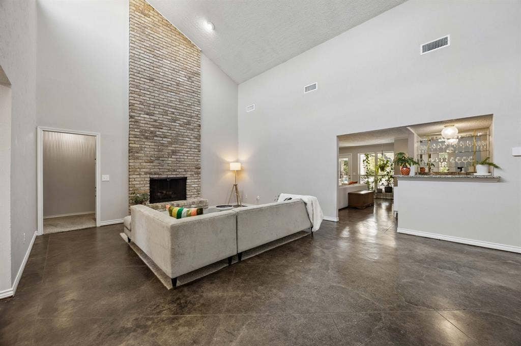 3321 Canoncita Lane, Plano, TX 75023 3321 Canoncita Lane, Plano, TX 75023