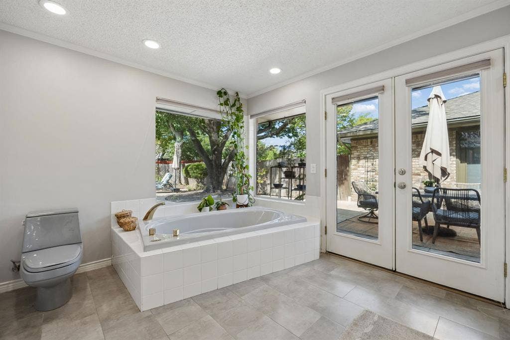 3321 Canoncita Lane, Plano, TX 75023 3321 Canoncita Lane, Plano, TX 75023