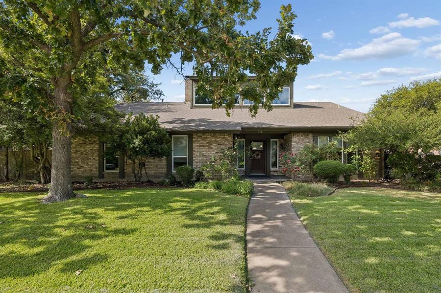Property photo for 3321 Canoncita Lane, Plano, TX