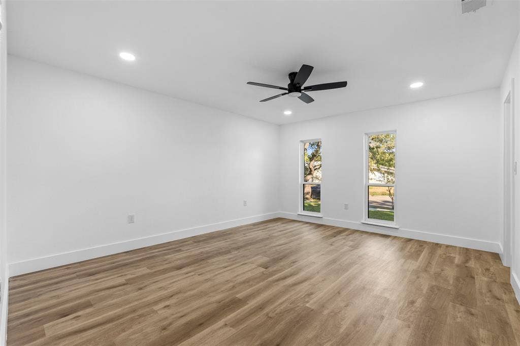 717 Bluebonnet Drive, Grand Prairie, TX 75052