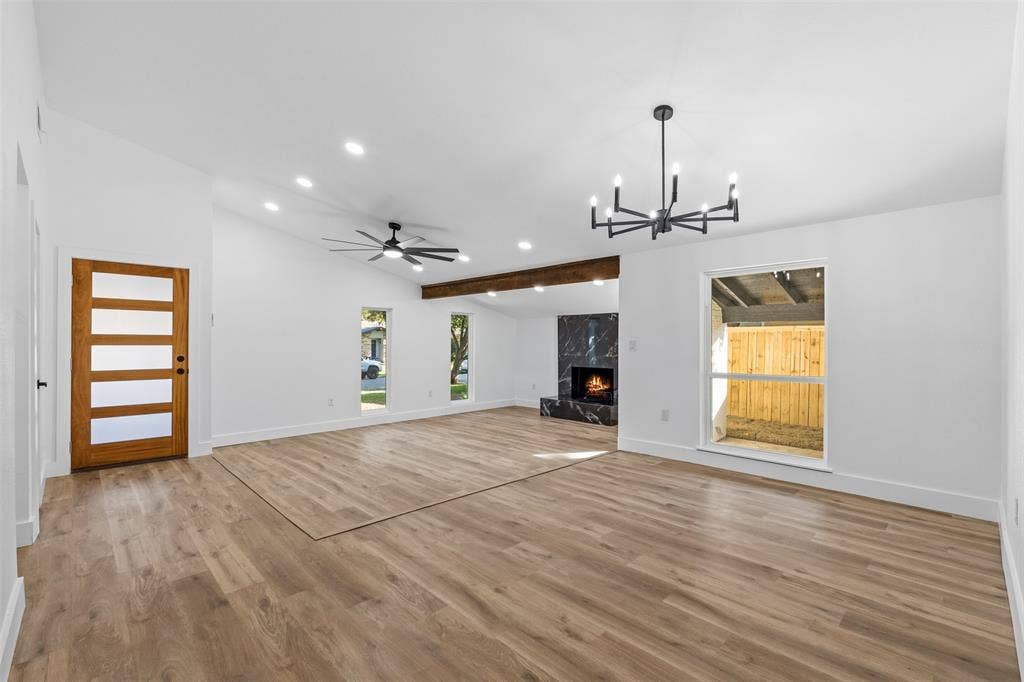 717 Bluebonnet Drive, Grand Prairie, TX 75052