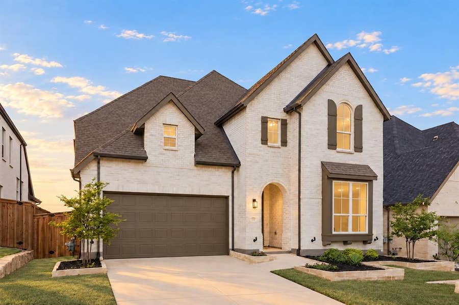 Property photo for 1729 Boxwood Row Drive, Aubrey, TX