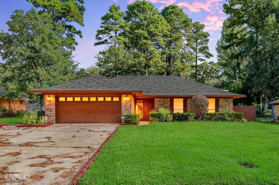 Property photo for 6072 Fox Chase Trail, Shreveport, LA