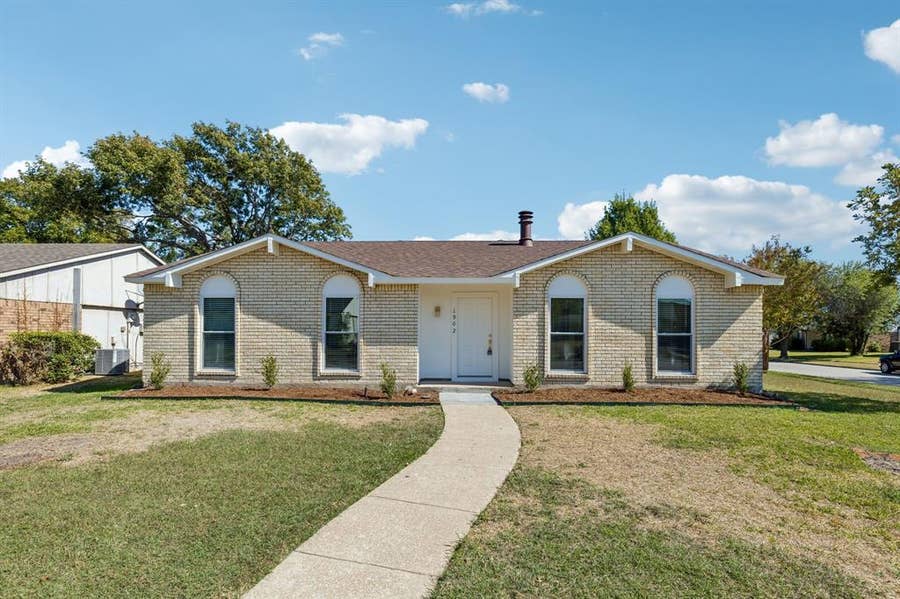 Property photo for 1902 Edna Smith Drive, Garland, TX