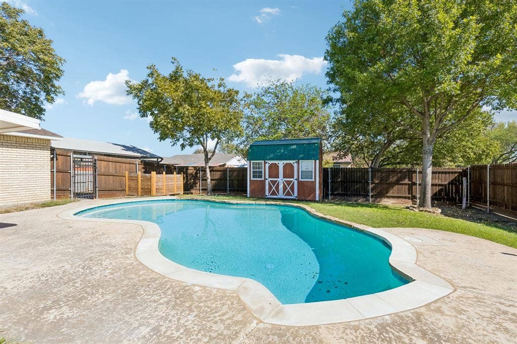 1902 Edna Smith Drive, Garland, TX 75040 1902 Edna Smith Drive, Garland, TX 75040