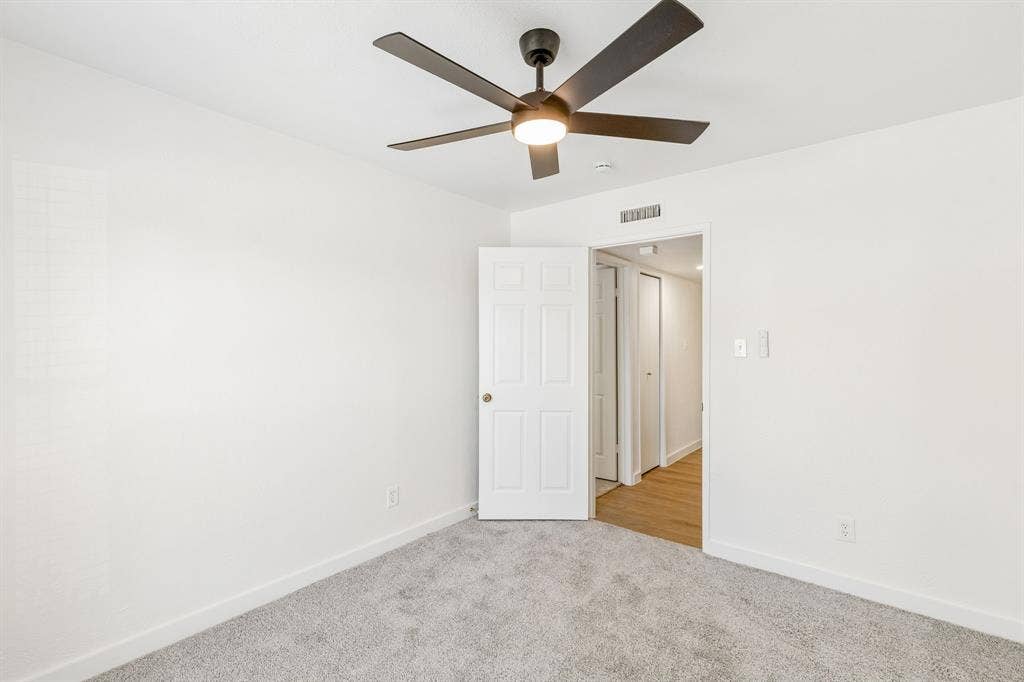 1902 Edna Smith Drive, Garland, TX 75040 1902 Edna Smith Drive, Garland, TX 75040