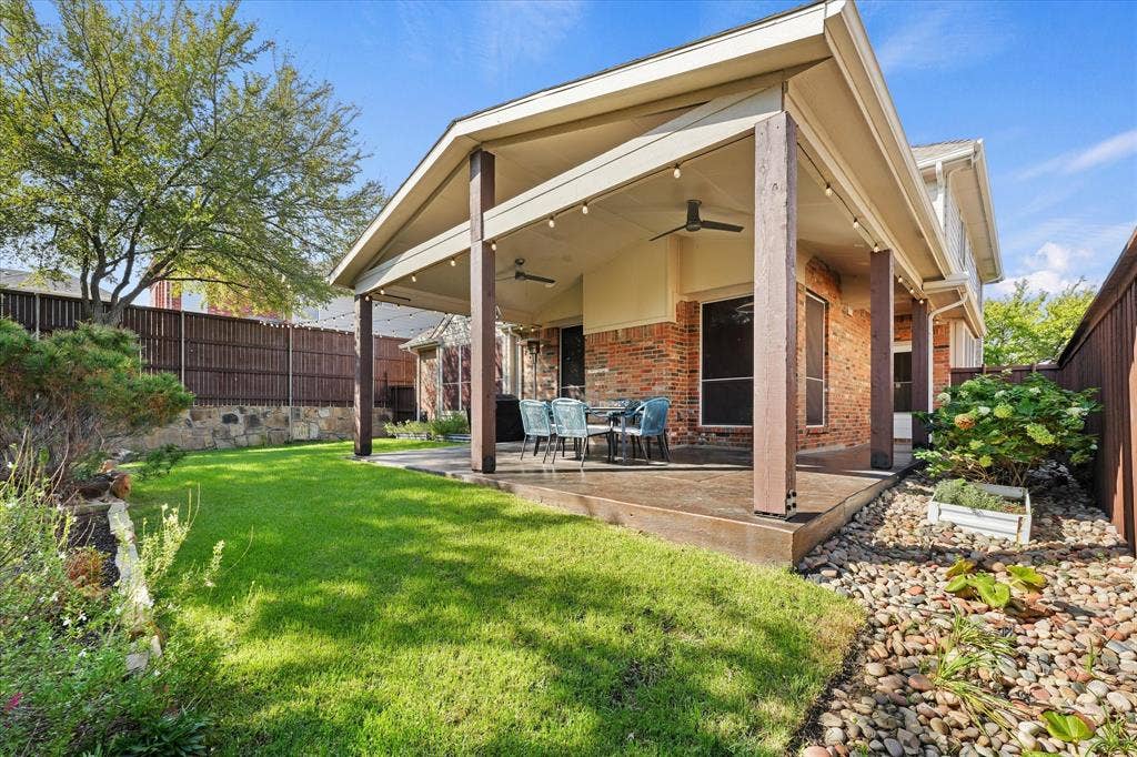 10404 Mateo Trail, Irving, TX 75063 10404 Mateo Trail, Irving, TX 75063