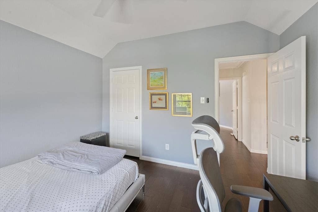 10404 Mateo Trail, Irving, TX 75063 10404 Mateo Trail, Irving, TX 75063