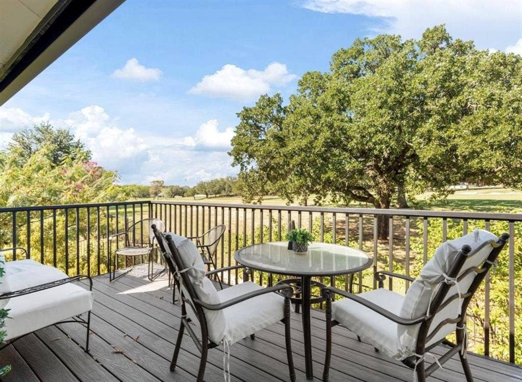 5016 Elms Court, Granbury, TX 76049 5016 Elms Court, Granbury, TX 76049