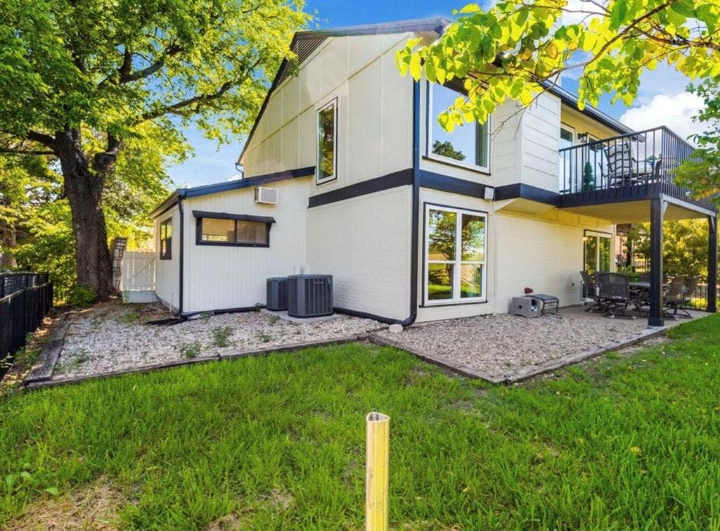 5016 Elms Court, Granbury, TX 76049 5016 Elms Court, Granbury, TX 76049
