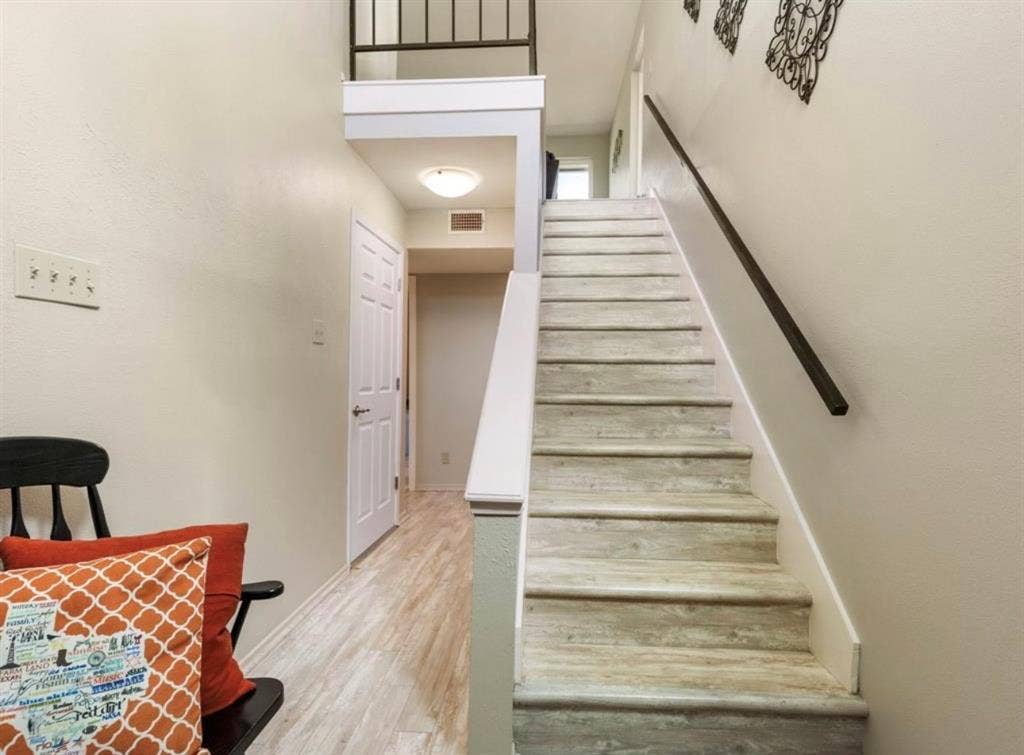 5016 Elms Court, Granbury, TX 76049 5016 Elms Court, Granbury, TX 76049