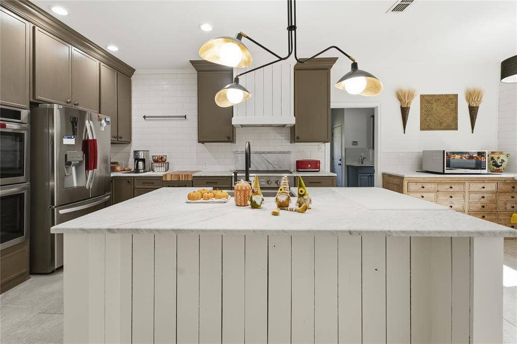 22676 Diamond Bay Drive, Frankston, TX 75763 22676 Diamond Bay Drive, Frankston, TX 75763
