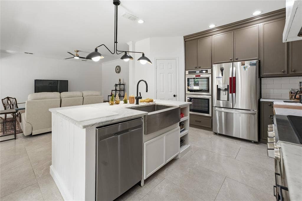22676 Diamond Bay Drive, Frankston, TX 75763 22676 Diamond Bay Drive, Frankston, TX 75763