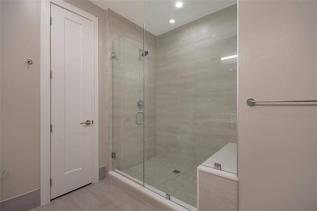 3001 Maple Avenue, #2207, Dallas, TX 75201 3001 Maple Avenue, #2207, Dallas, TX 75201