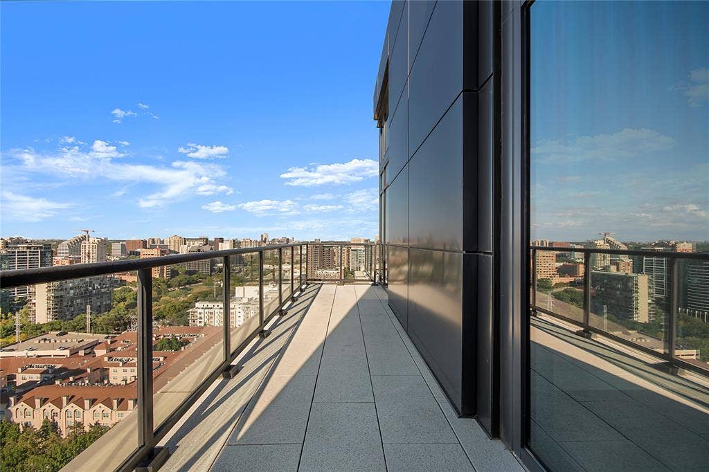 3001 Maple Avenue, #2207, Dallas, TX 75201 3001 Maple Avenue, #2207, Dallas, TX 75201