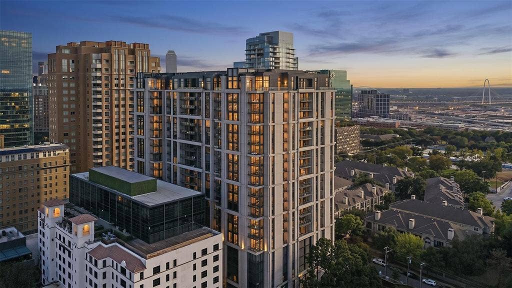 3001 Maple Avenue, #2207, Dallas, TX 75201 3001 Maple Avenue, #2207, Dallas, TX 75201