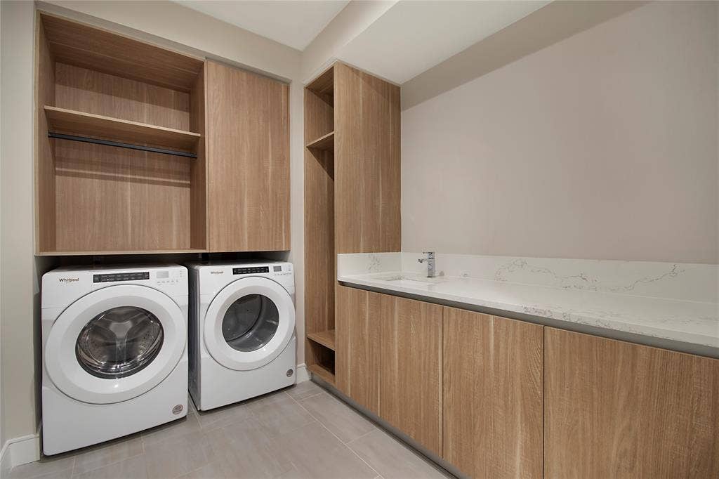 3001 Maple Avenue, #2207, Dallas, TX 75201 3001 Maple Avenue, #2207, Dallas, TX 75201
