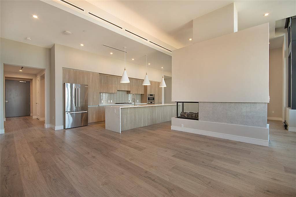 3001 Maple Avenue, #2207, Dallas, TX 75201 3001 Maple Avenue, #2207, Dallas, TX 75201