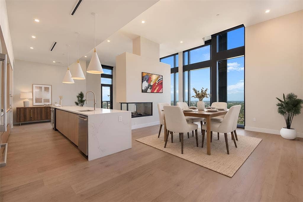 3001 Maple Avenue, #2207, Dallas, TX 75201 3001 Maple Avenue, #2207, Dallas, TX 75201