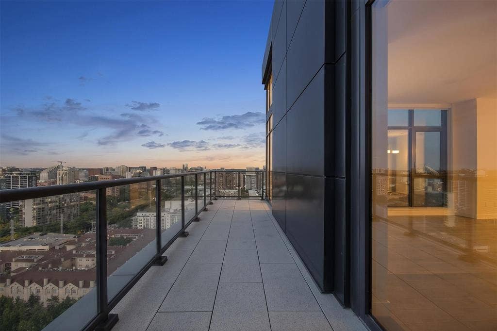 3001 Maple Avenue, #2207, Dallas, TX 75201 3001 Maple Avenue, #2207, Dallas, TX 75201