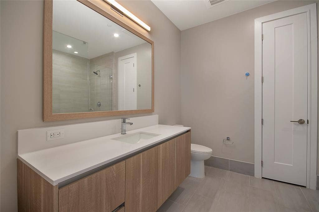 3001 Maple Avenue, #2207, Dallas, TX 75201 3001 Maple Avenue, #2207, Dallas, TX 75201