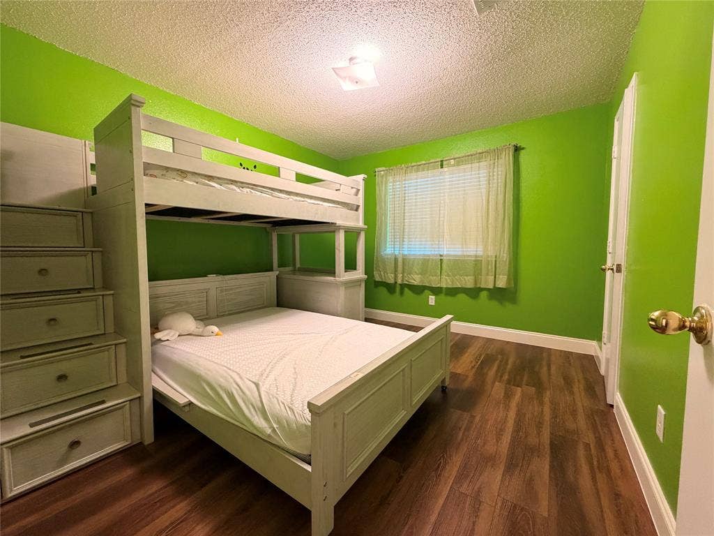 3308 Knoll Trail, Balch Springs, TX 75180