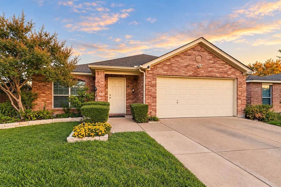 Property photo for 3308 Knoll Trail, Balch Springs, TX