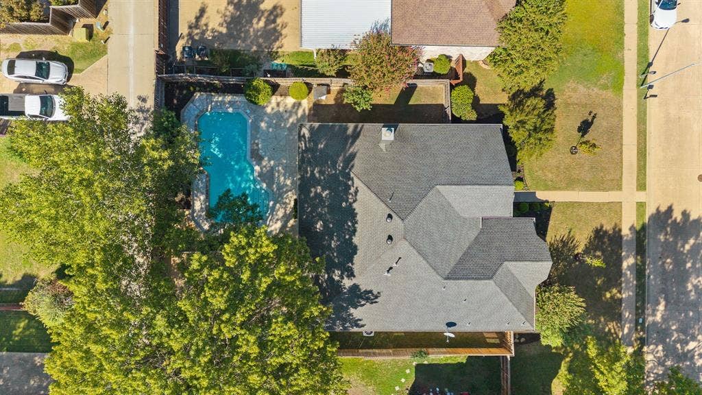 910 Blackstone Drive, Allen, TX 75002 910 Blackstone Drive, Allen, TX 75002