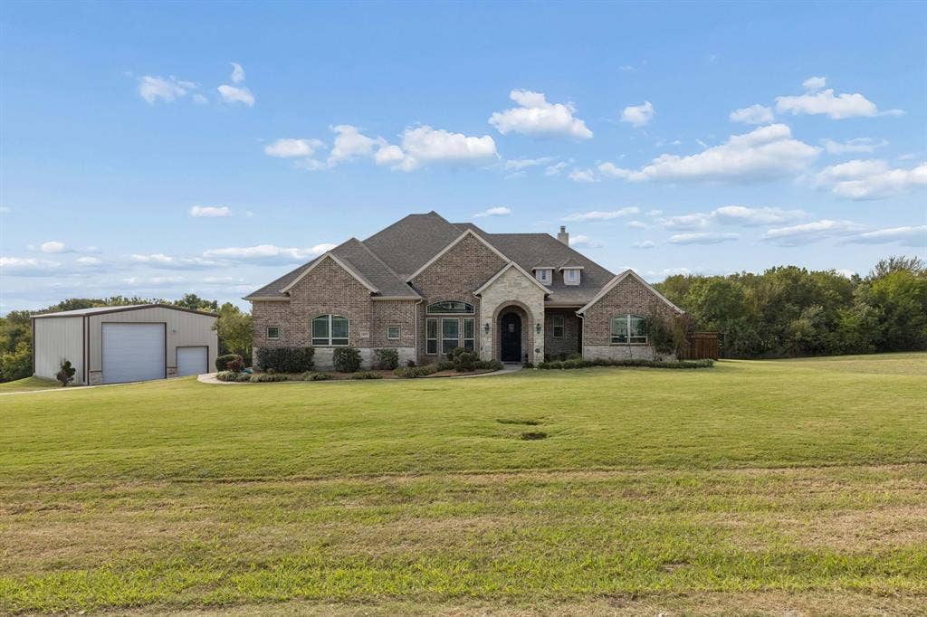 4035 Beaver Trail, Celina, TX 75009 4035 Beaver Trail, Celina, TX 75009