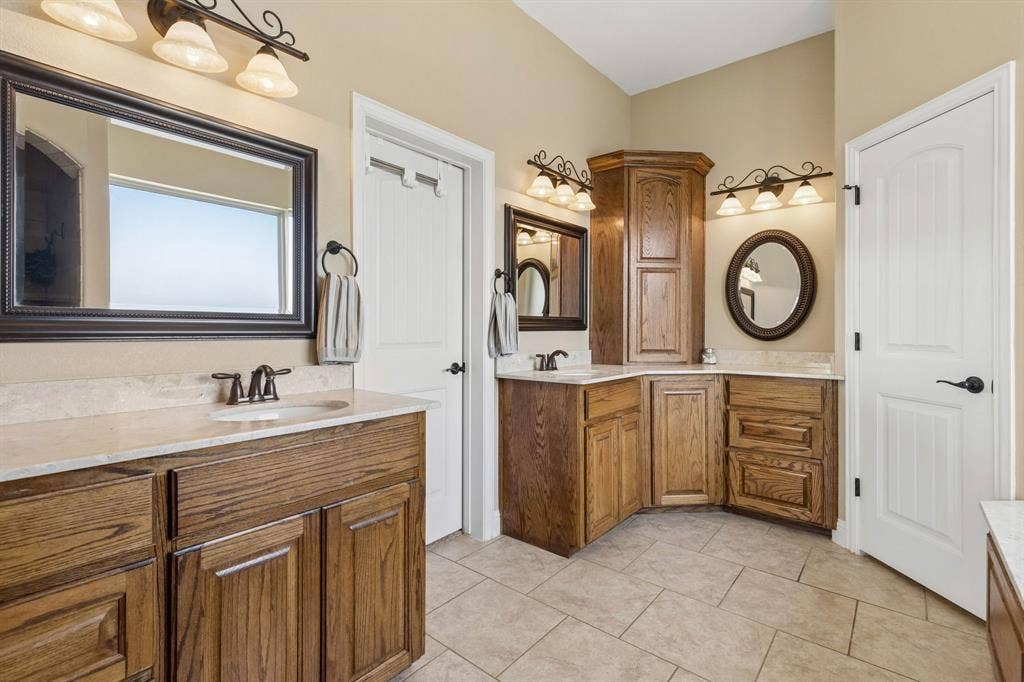 4035 Beaver Trail, Celina, TX 75009 4035 Beaver Trail, Celina, TX 75009