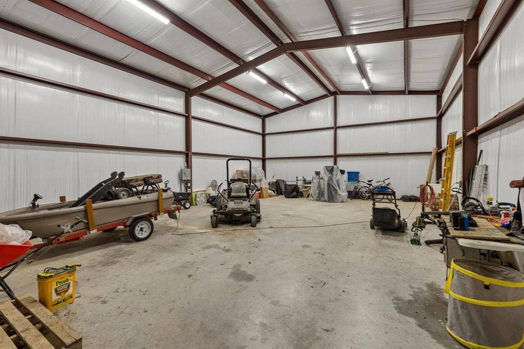 4035 Beaver Trail, Celina, TX 75009 4035 Beaver Trail, Celina, TX 75009