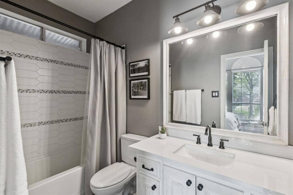 4597 Old Pond Drive, Plano, TX 75024 4597 Old Pond Drive, Plano, TX 75024