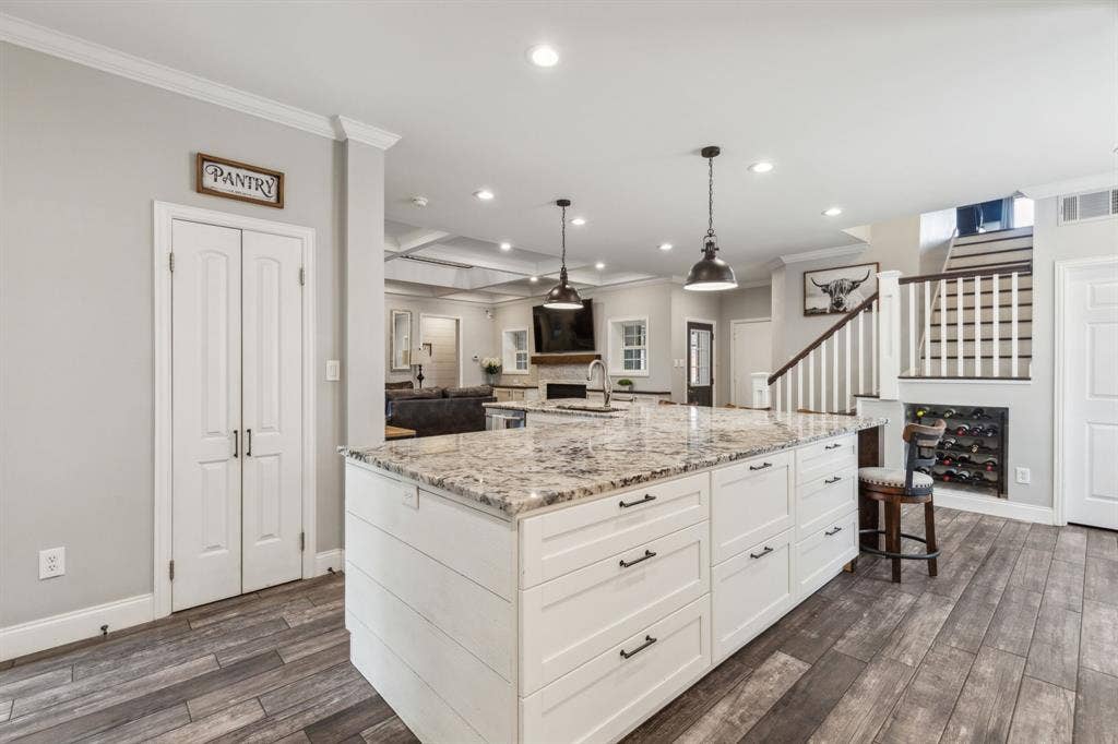 4597 Old Pond Drive, Plano, TX 75024 4597 Old Pond Drive, Plano, TX 75024
