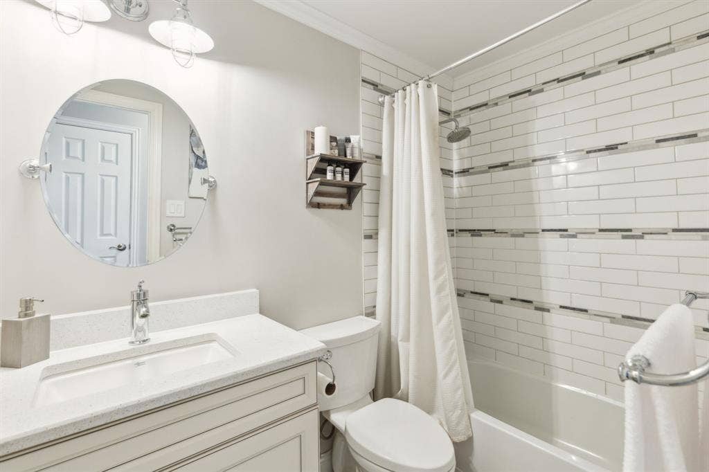 4597 Old Pond Drive, Plano, TX 75024 4597 Old Pond Drive, Plano, TX 75024