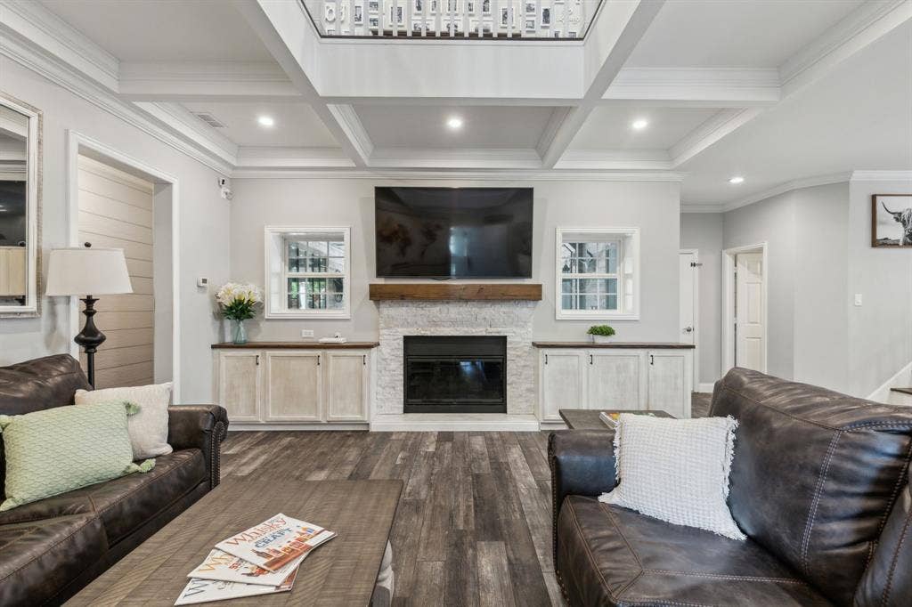 4597 Old Pond Drive, Plano, TX 75024 4597 Old Pond Drive, Plano, TX 75024