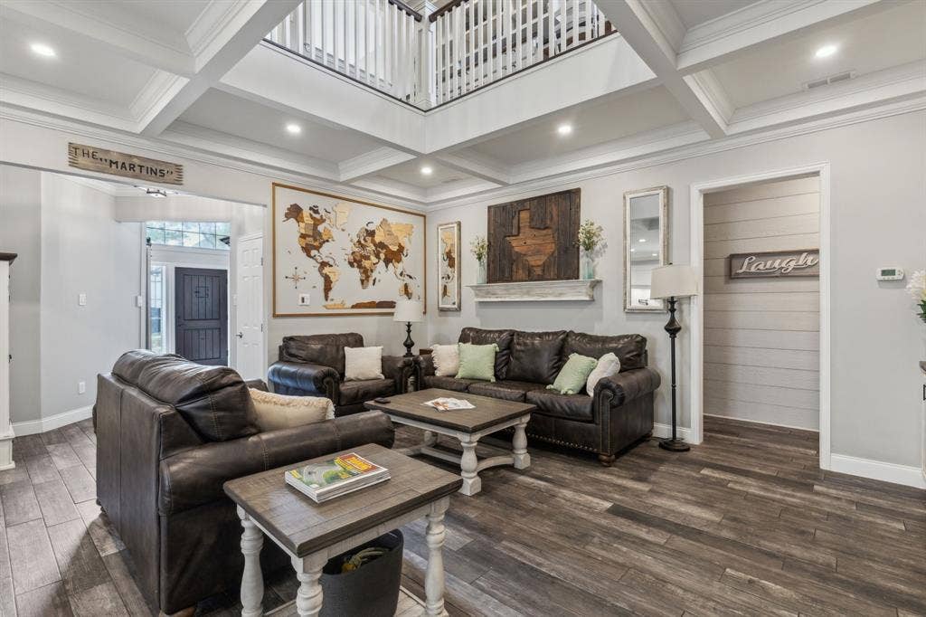 4597 Old Pond Drive, Plano, TX 75024 4597 Old Pond Drive, Plano, TX 75024