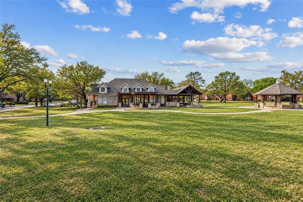 4597 Old Pond Drive, Plano, TX 75024 4597 Old Pond Drive, Plano, TX 75024