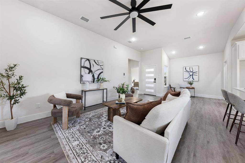 315 Windjammer Road, Gun Barrel City, TX 75156