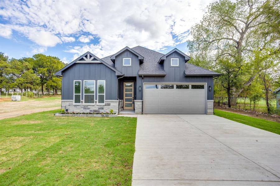 Property photo for 1904 Glendale Drive, Sanctuary, TX