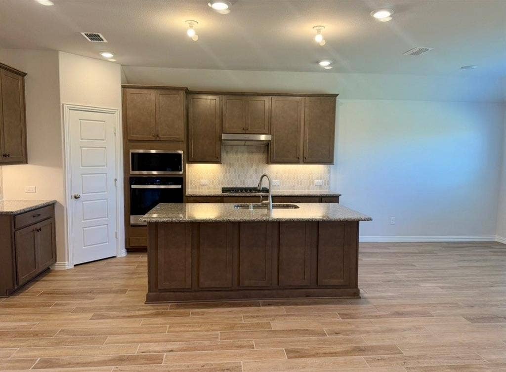 3924 Malachite Drive, Celina, TX 75009 3924 Malachite Drive, Celina, TX 75009
