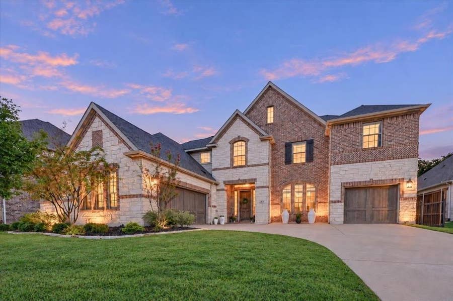 Property photo for 9633 Croswell Street, Fort Worth, TX