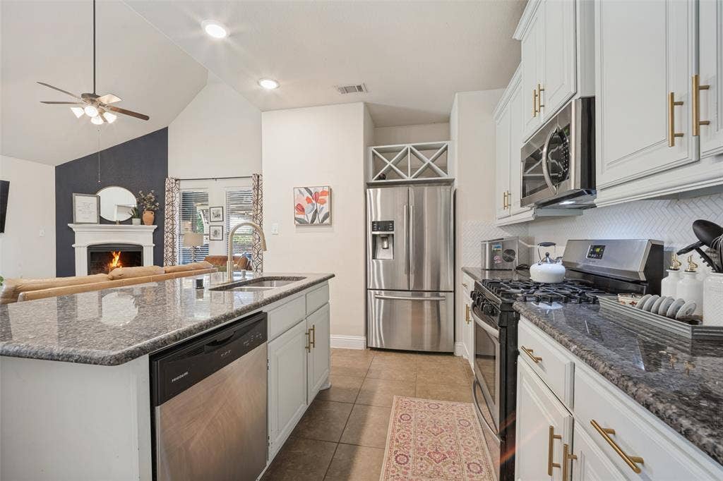 863 Mccall Drive, Fate, TX 75087 863 Mccall Drive, Fate, TX 75087