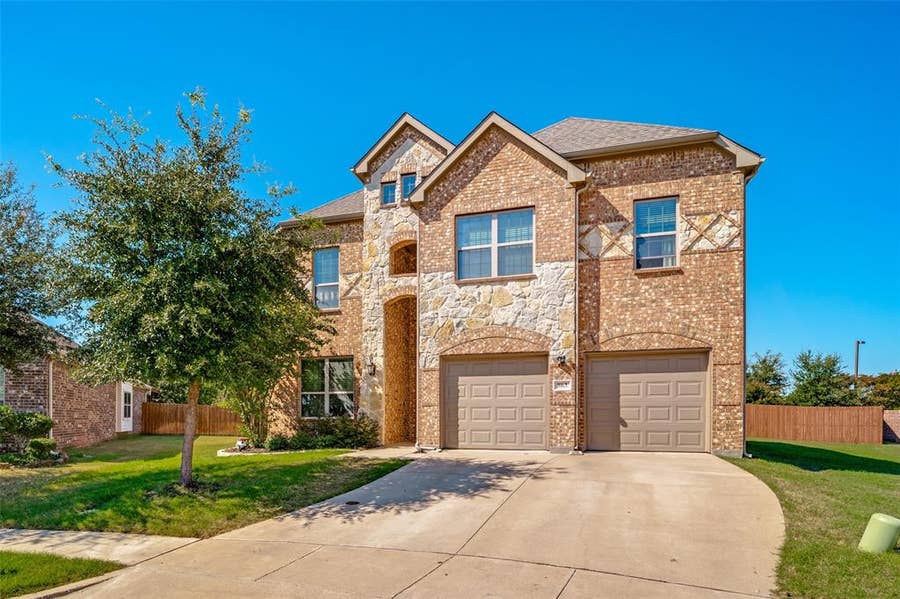 Property photo for 863 Mccall Drive, Fate, TX