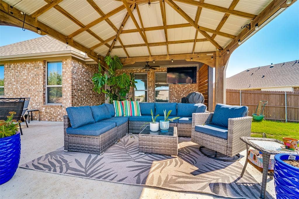 863 Mccall Drive, Fate, TX 75087 863 Mccall Drive, Fate, TX 75087