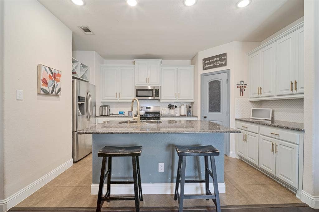 863 Mccall Drive, Fate, TX 75087 863 Mccall Drive, Fate, TX 75087